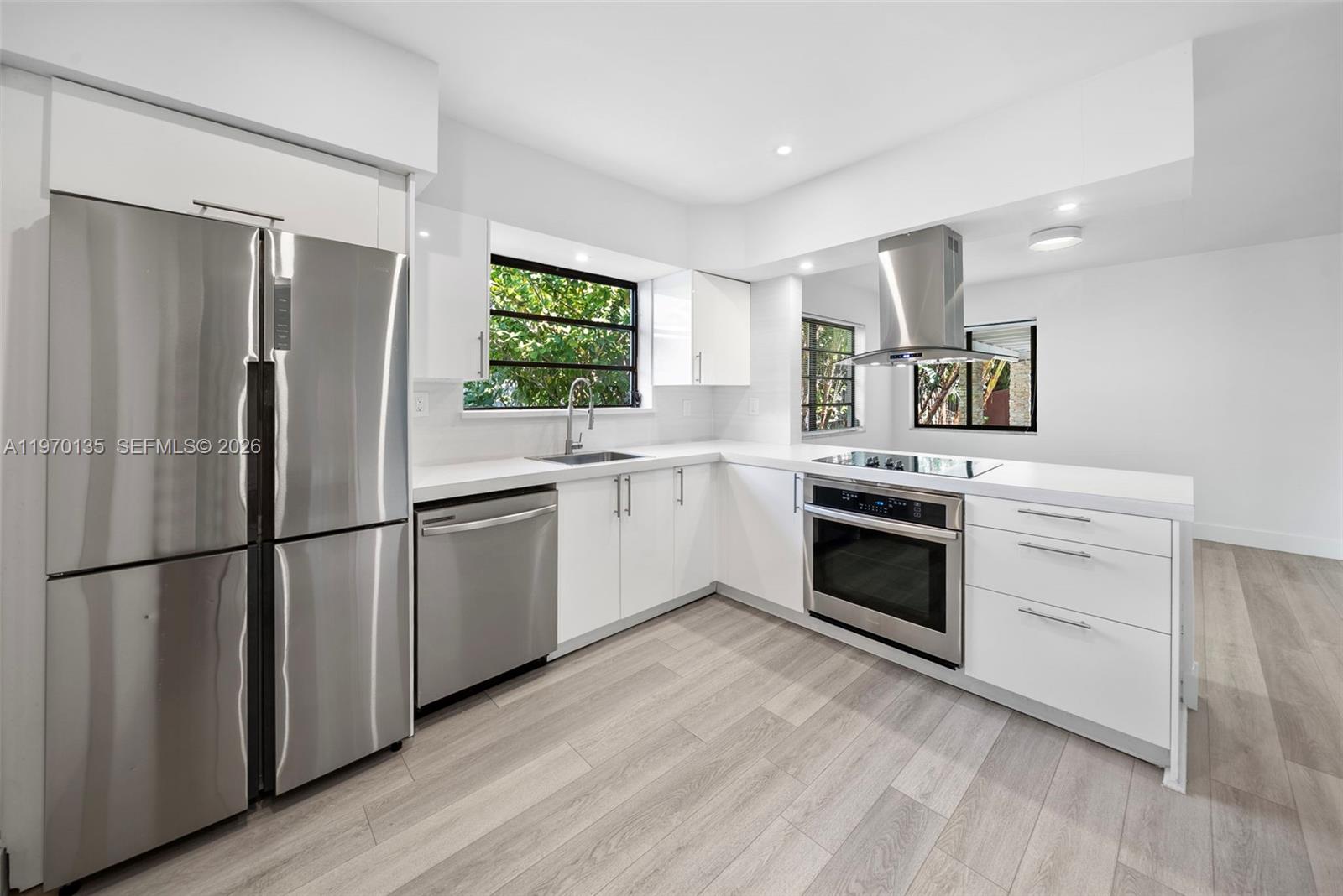 7525 Adventure Ave North Bay Village, FL 33141