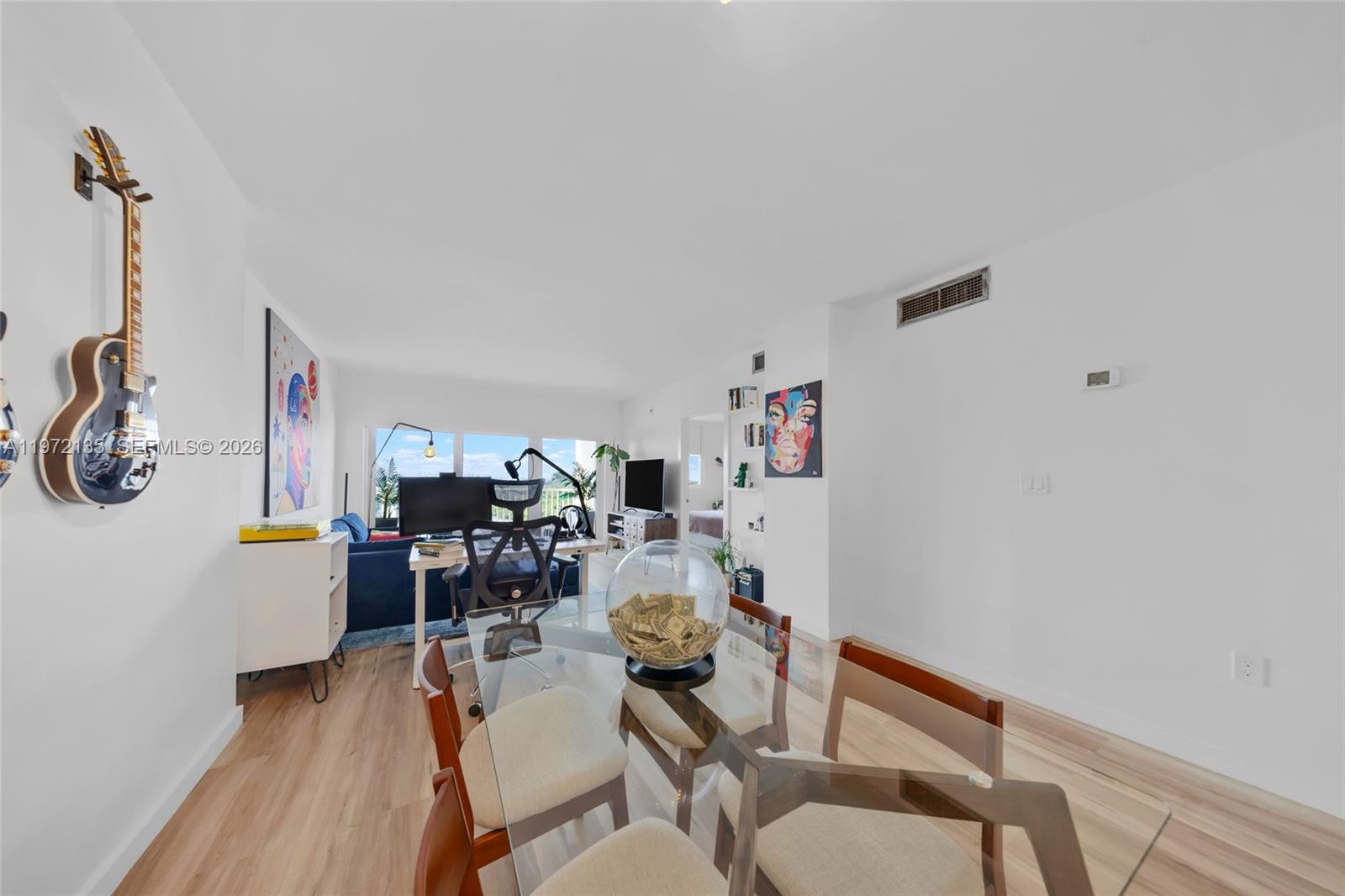 image Arlen House Condo14