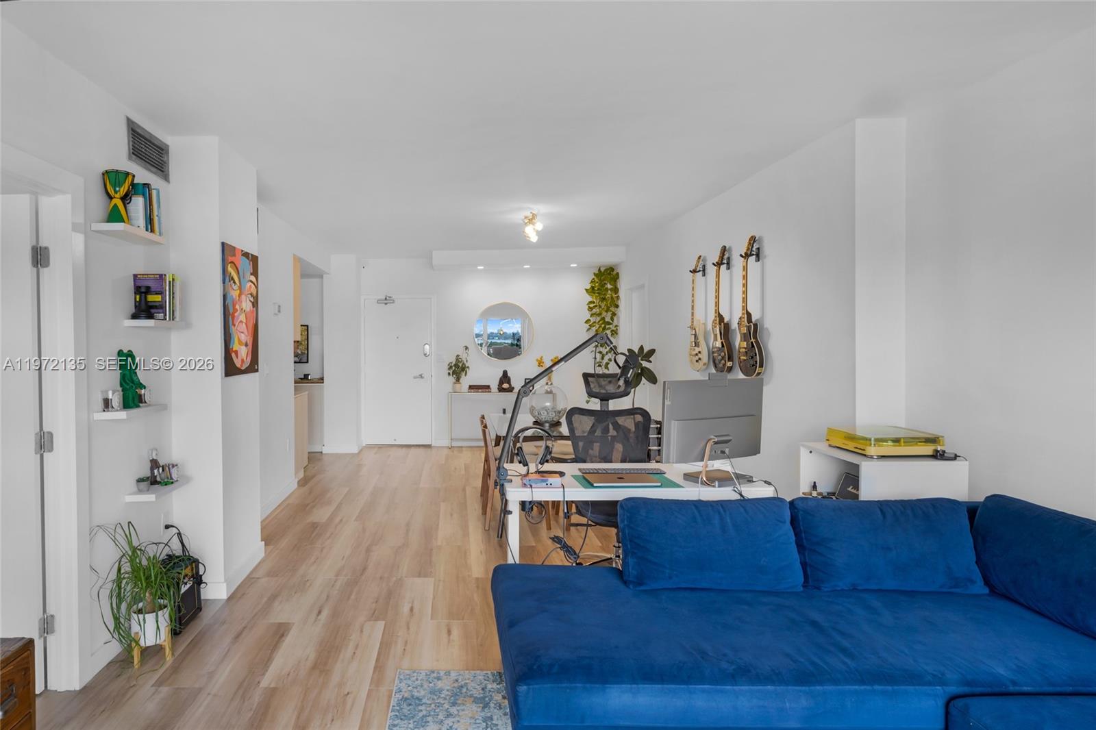 image Arlen House Condo19