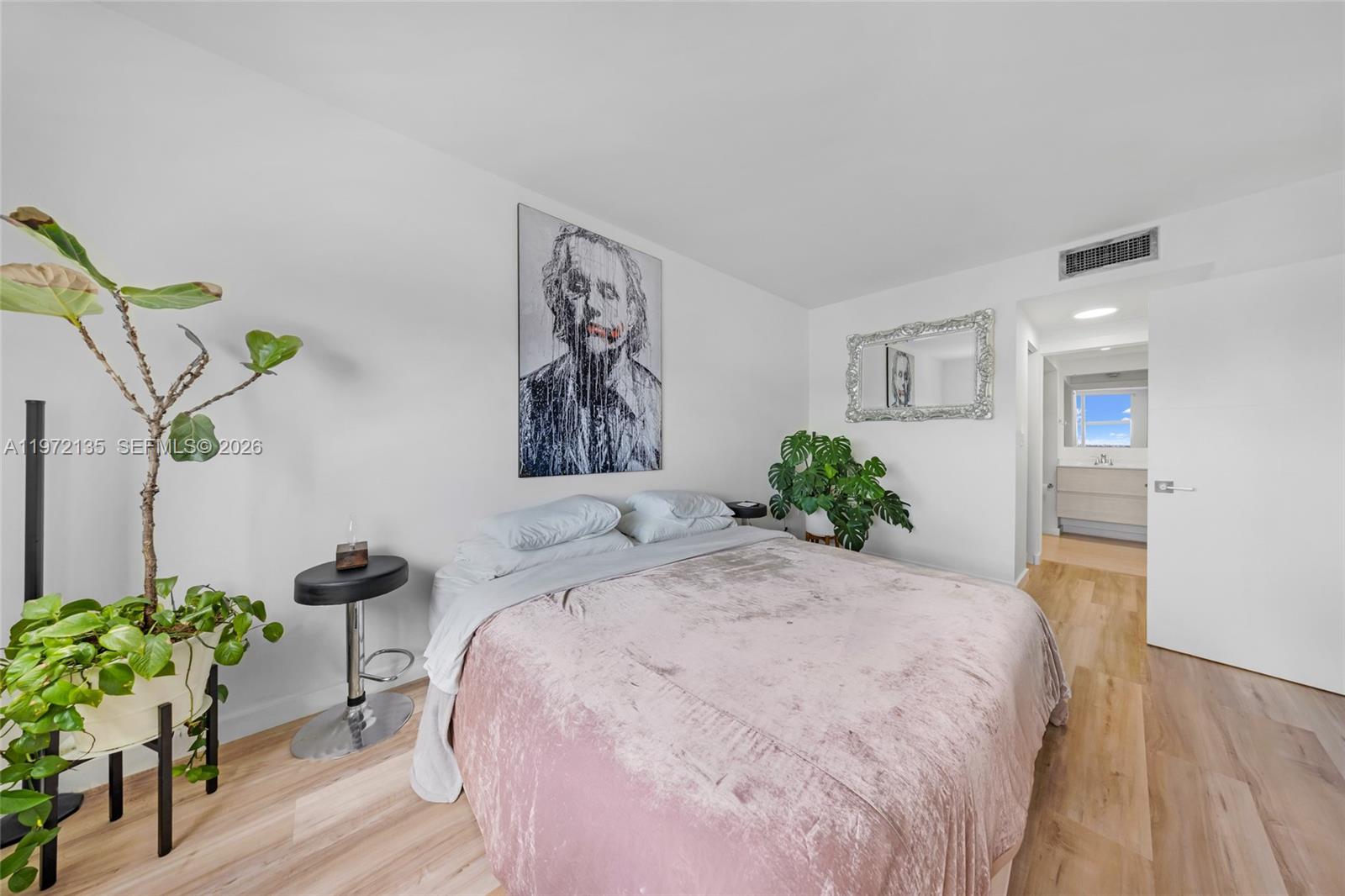 image Arlen House Condo24