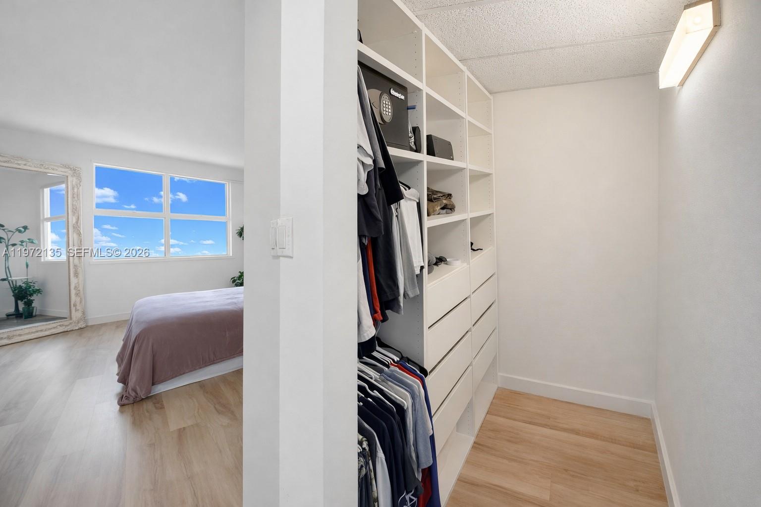 image Arlen House Condo28