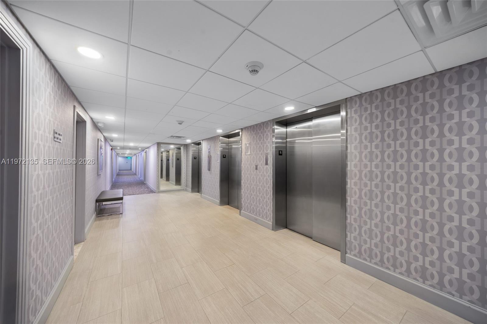 image Arlen House Condo33