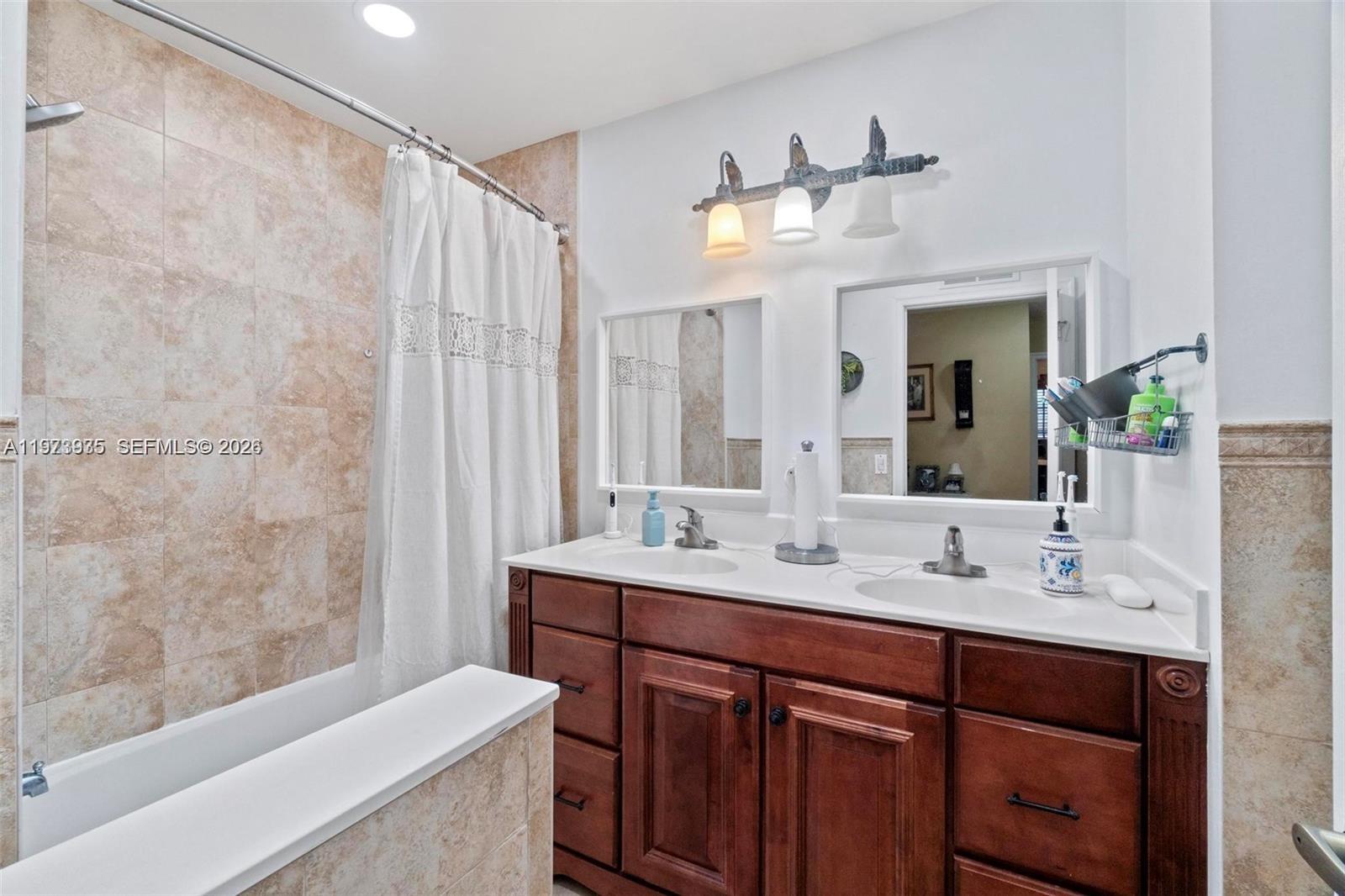 15522 NW 12th Ct Pembroke Pines, FL 33028