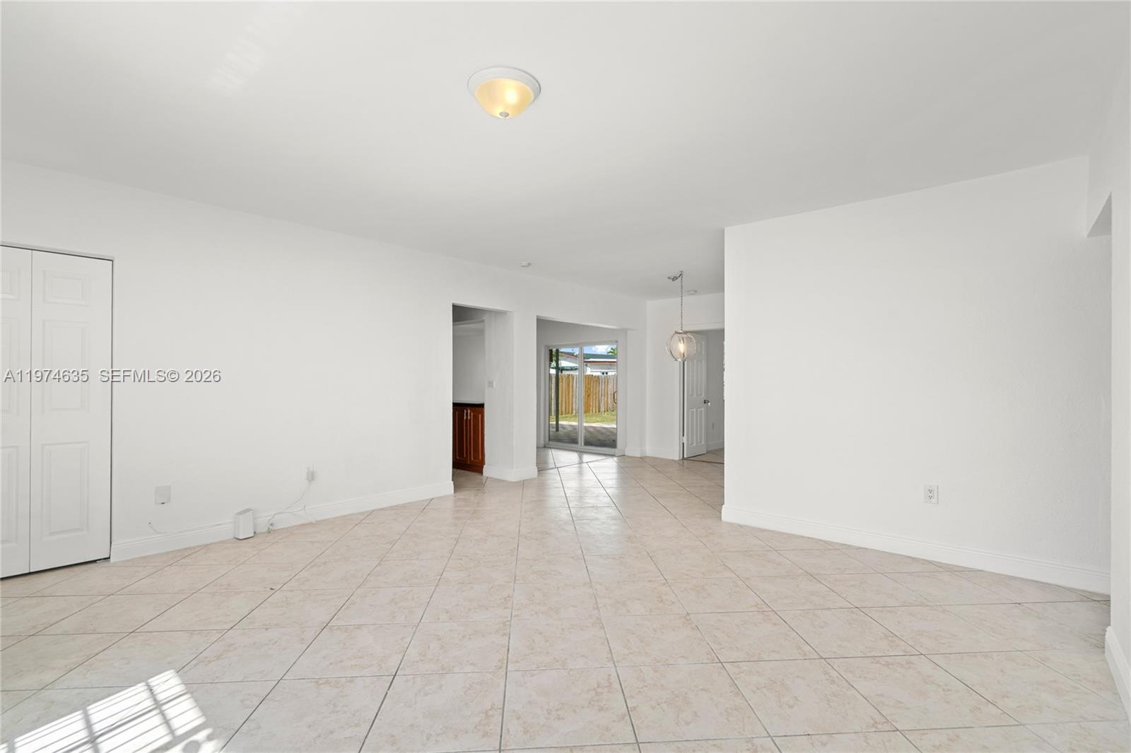 1381 W 63rd St Hialeah, FL 33012