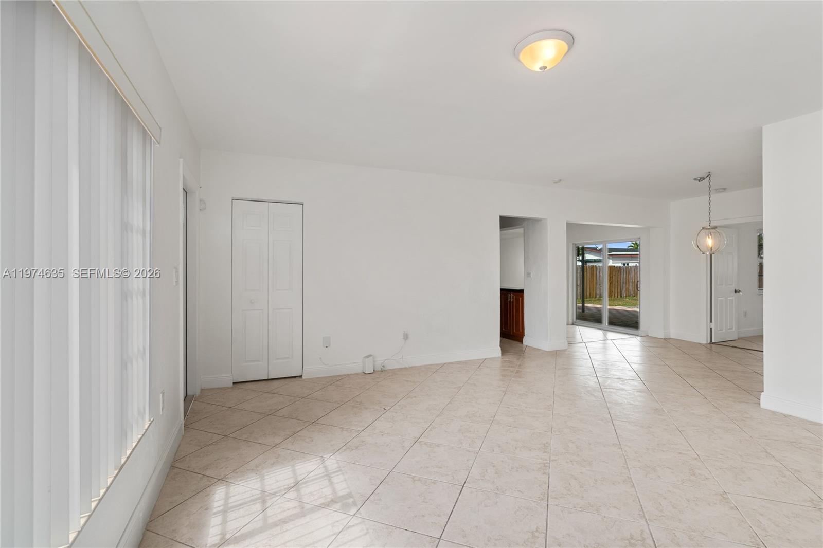 1381 W 63rd St Hialeah, FL 33012