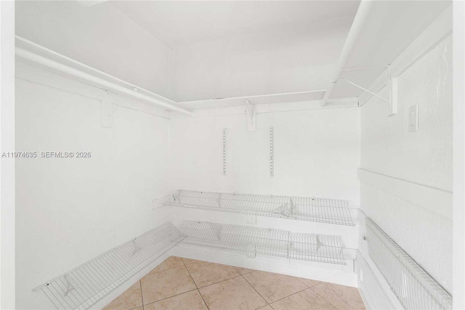 1381 W 63rd St Hialeah, FL 33012