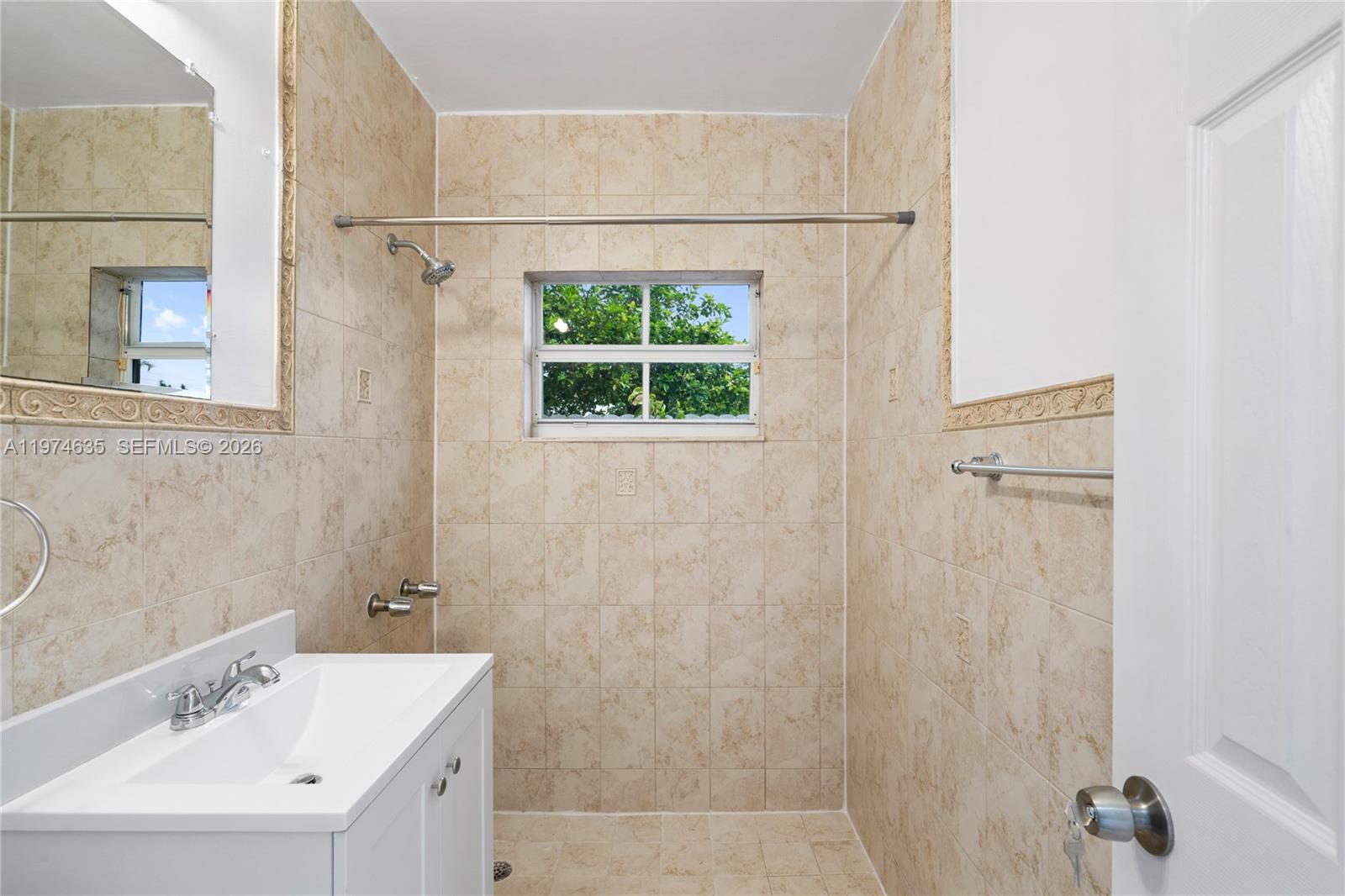 1381 W 63rd St Hialeah, FL 33012