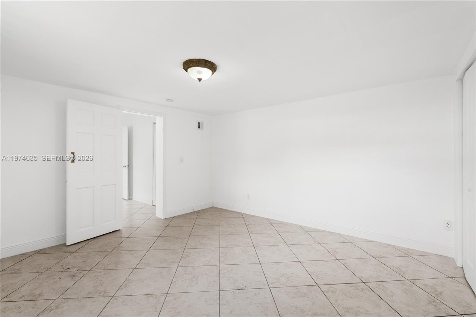 1381 W 63rd St Hialeah, FL 33012