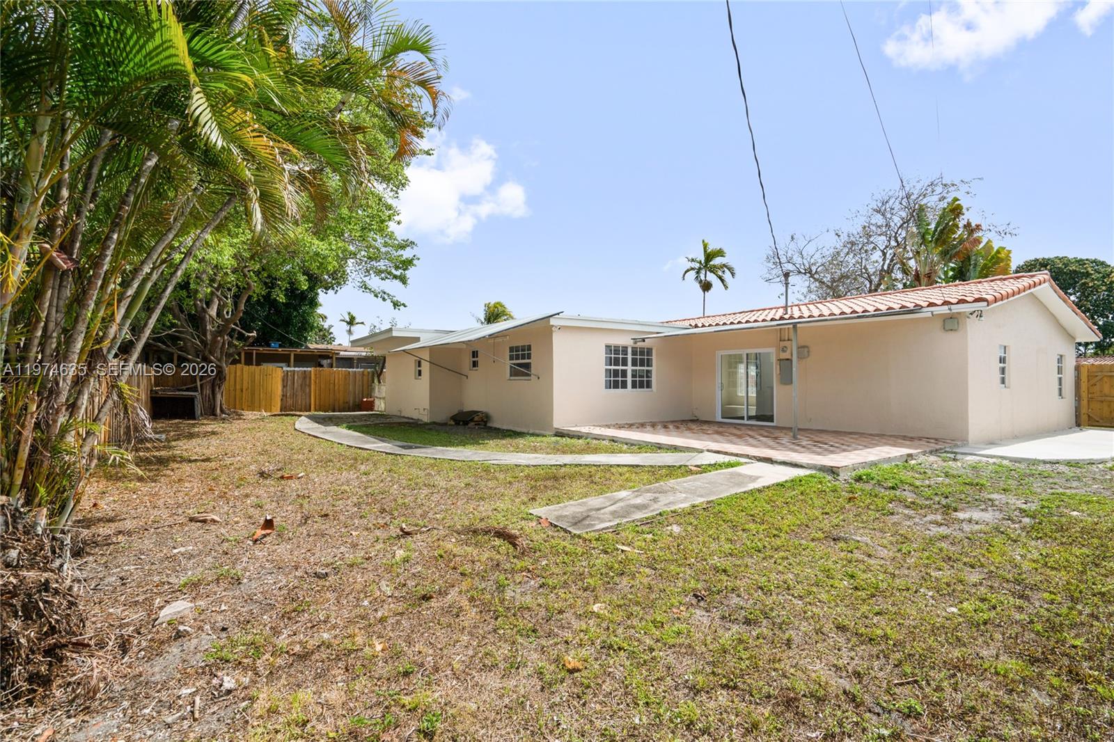 1381 W 63rd St Hialeah, FL 33012