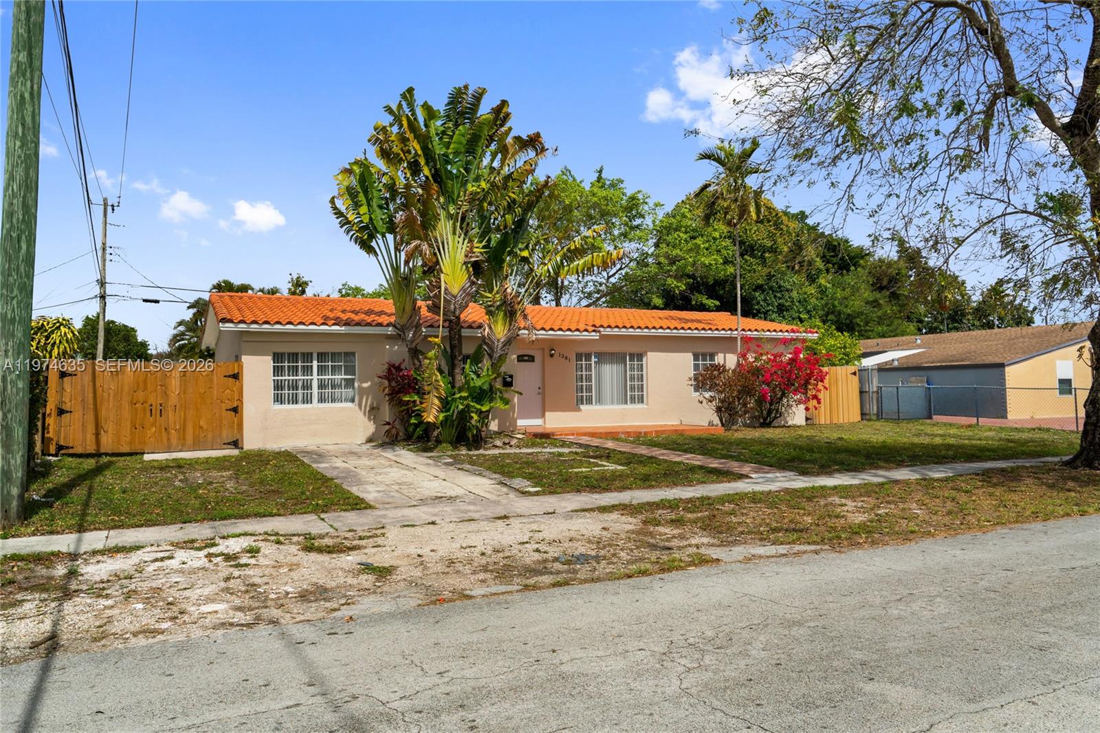 1381 W 63rd St Hialeah, FL 33012