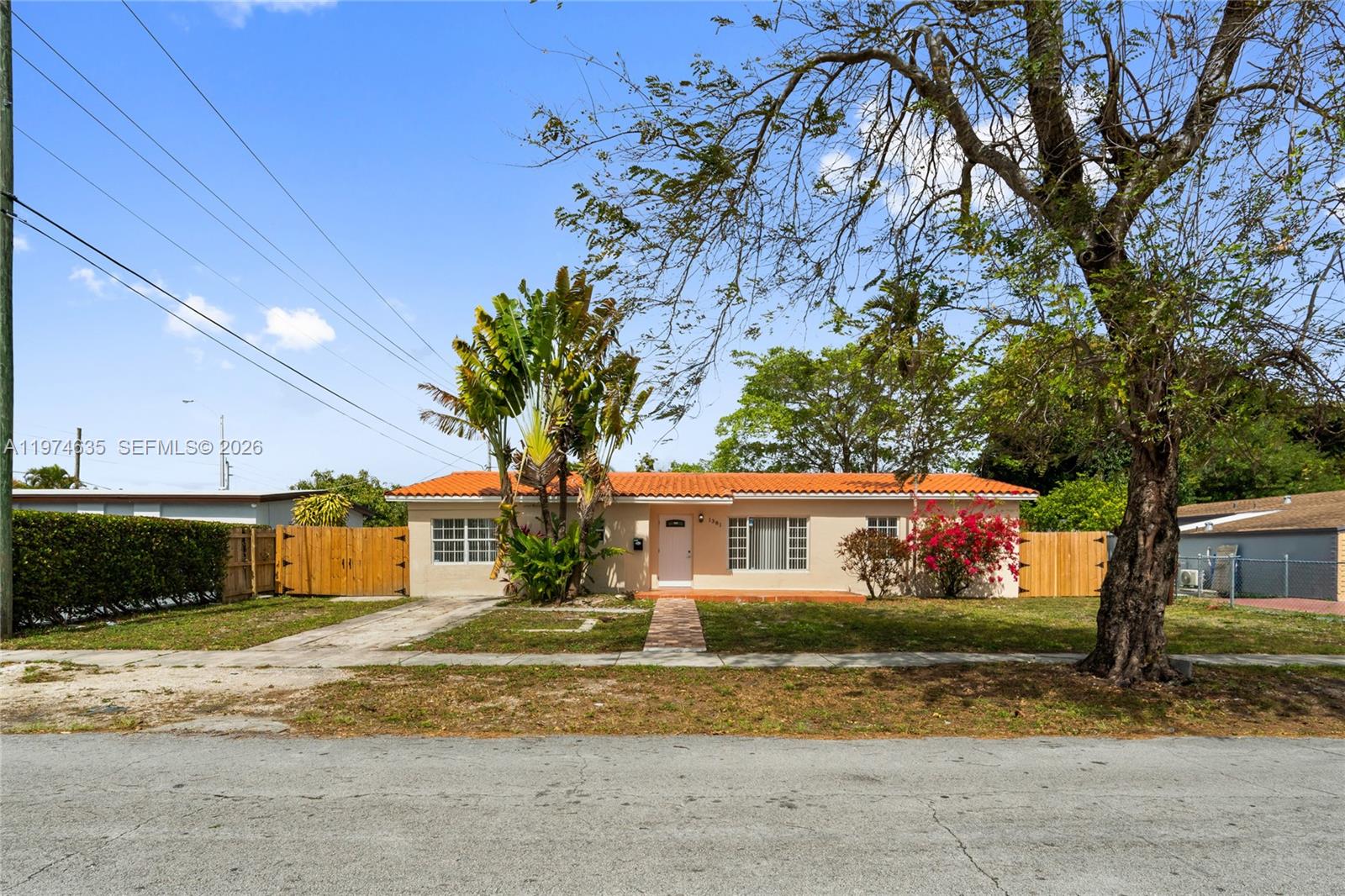 1381 W 63rd St Hialeah, FL 33012