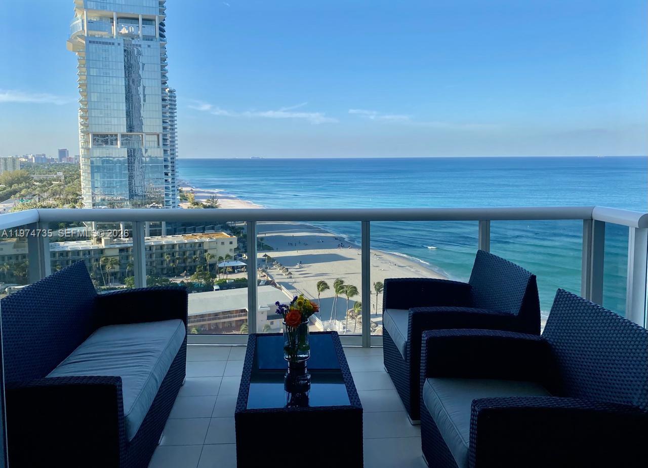 18201 Collins Ave #1804