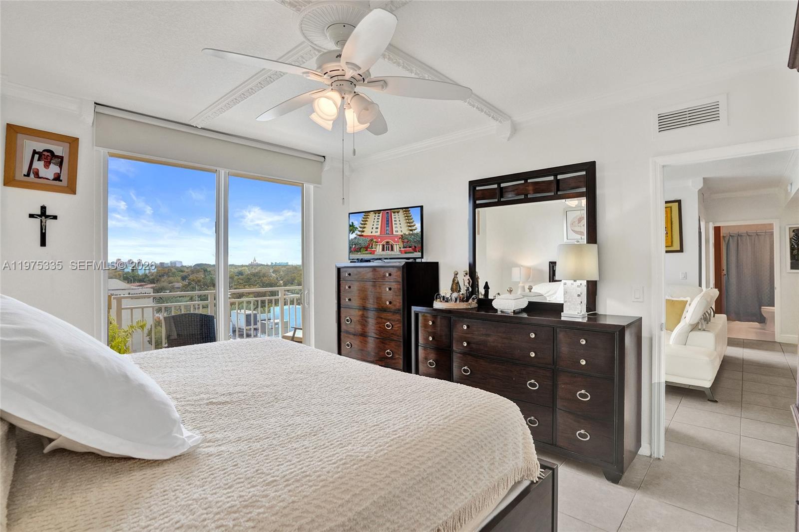 215 SW 42nd Ave #704 Miami, FL 33134