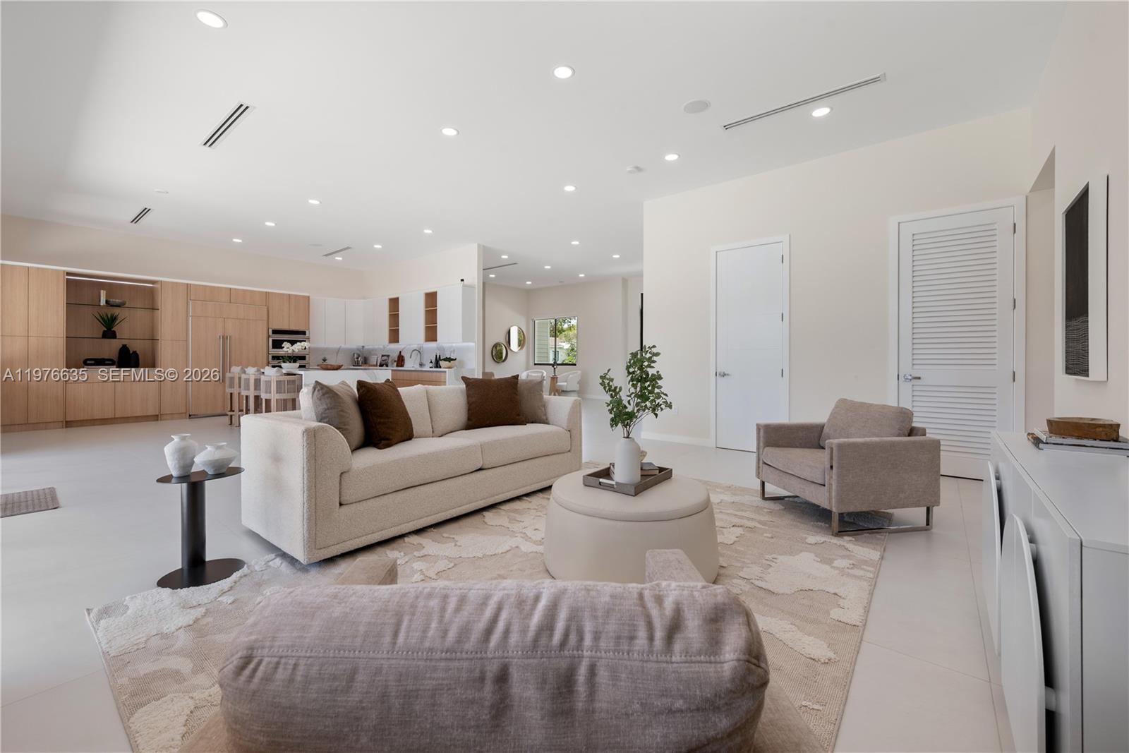 6990 SW 58th St Miami, FL 33143