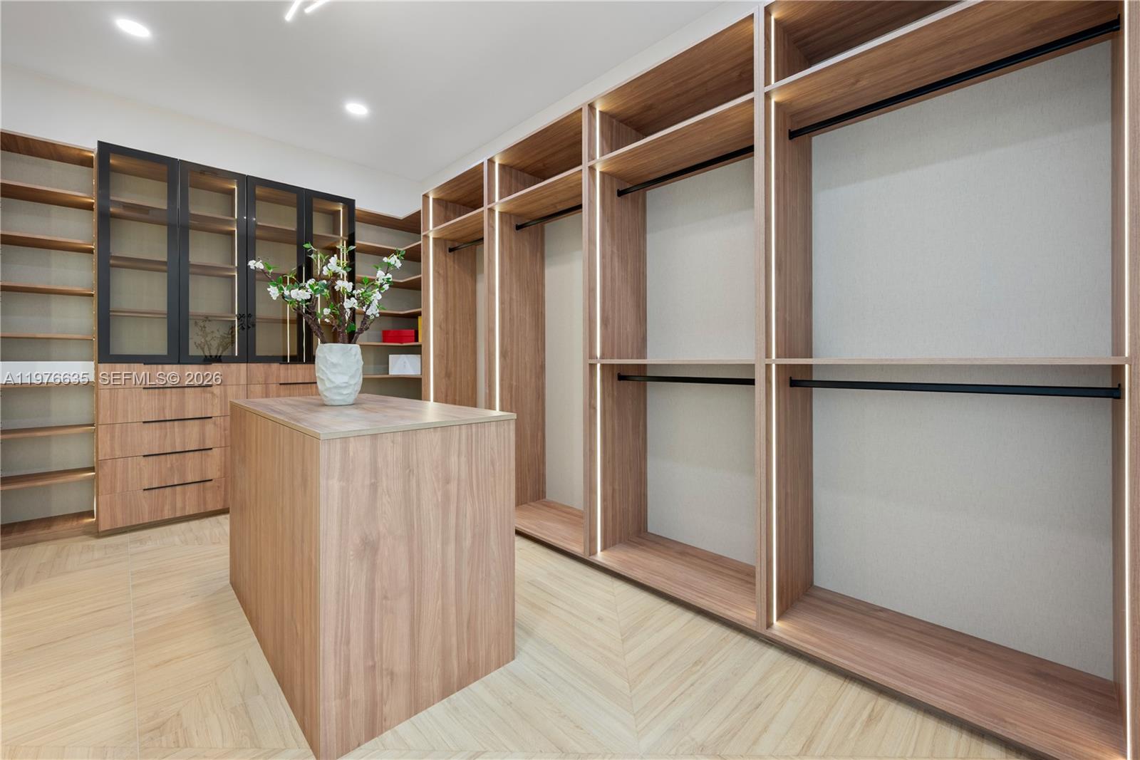 6990 SW 58th St Miami, FL 33143