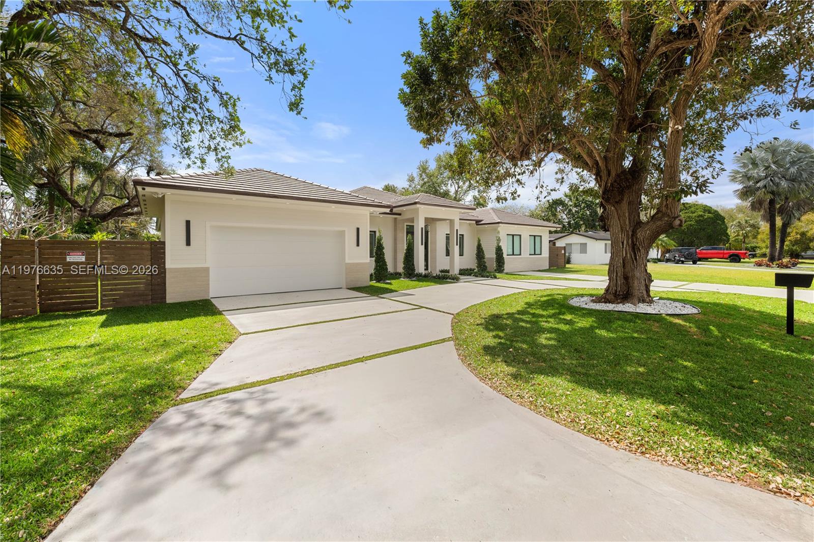 6990 SW 58th St Miami, FL 33143