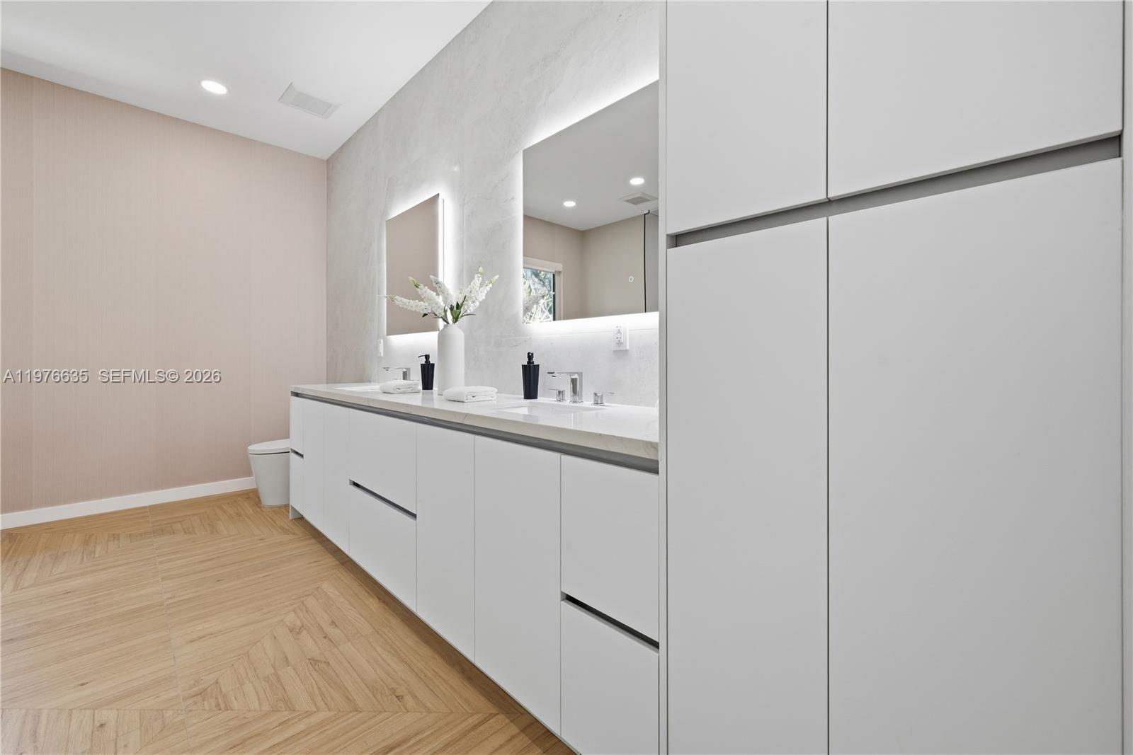 6990 SW 58th St Miami, FL 33143