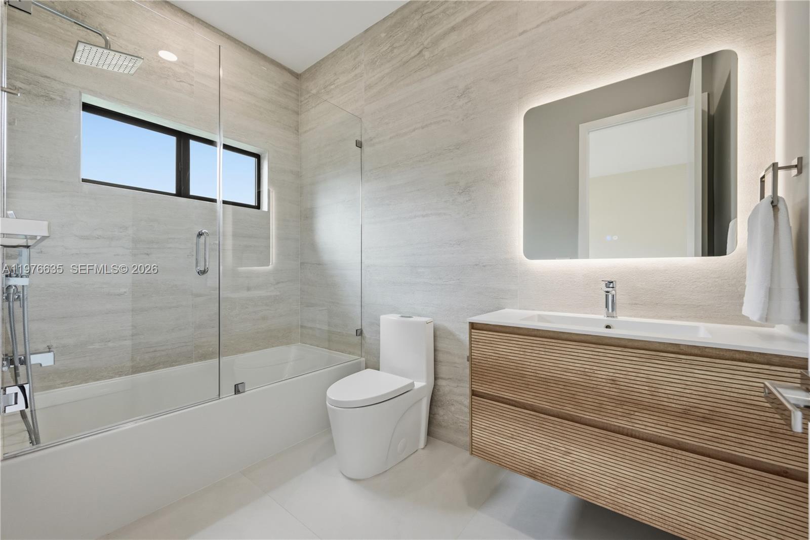 6990 SW 58th St Miami, FL 33143