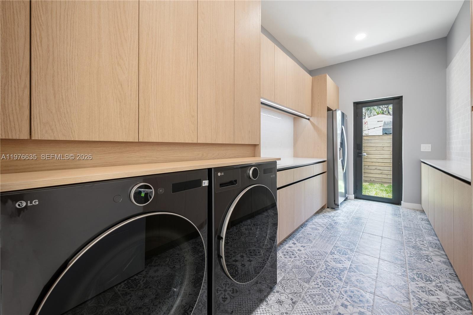 6990 SW 58th St Miami, FL 33143