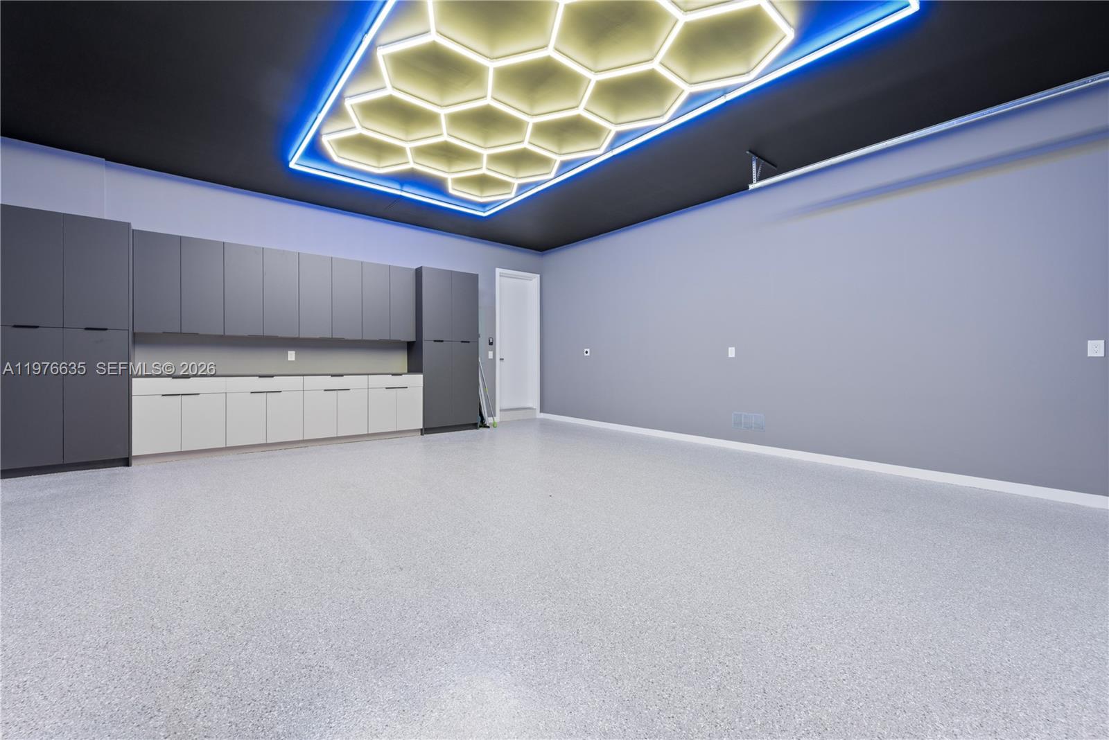 6990 SW 58th St Miami, FL 33143