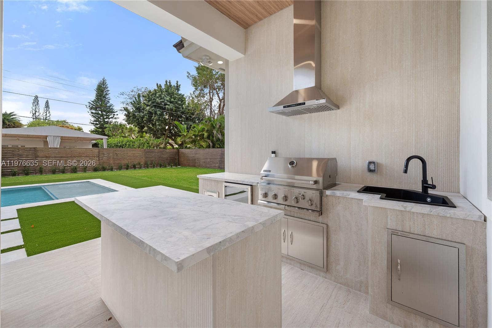 6990 SW 58th St Miami, FL 33143