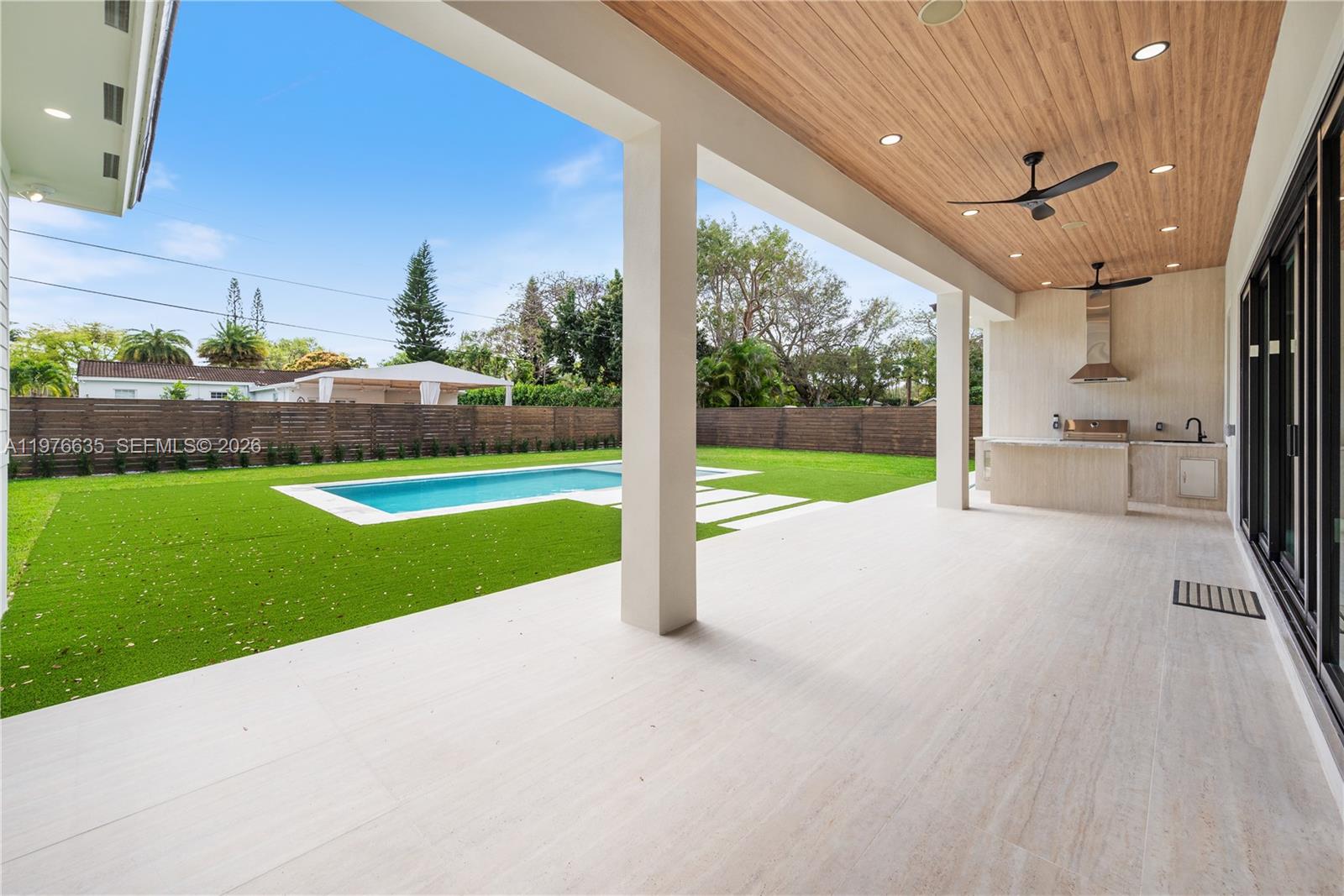 6990 SW 58th St Miami, FL 33143