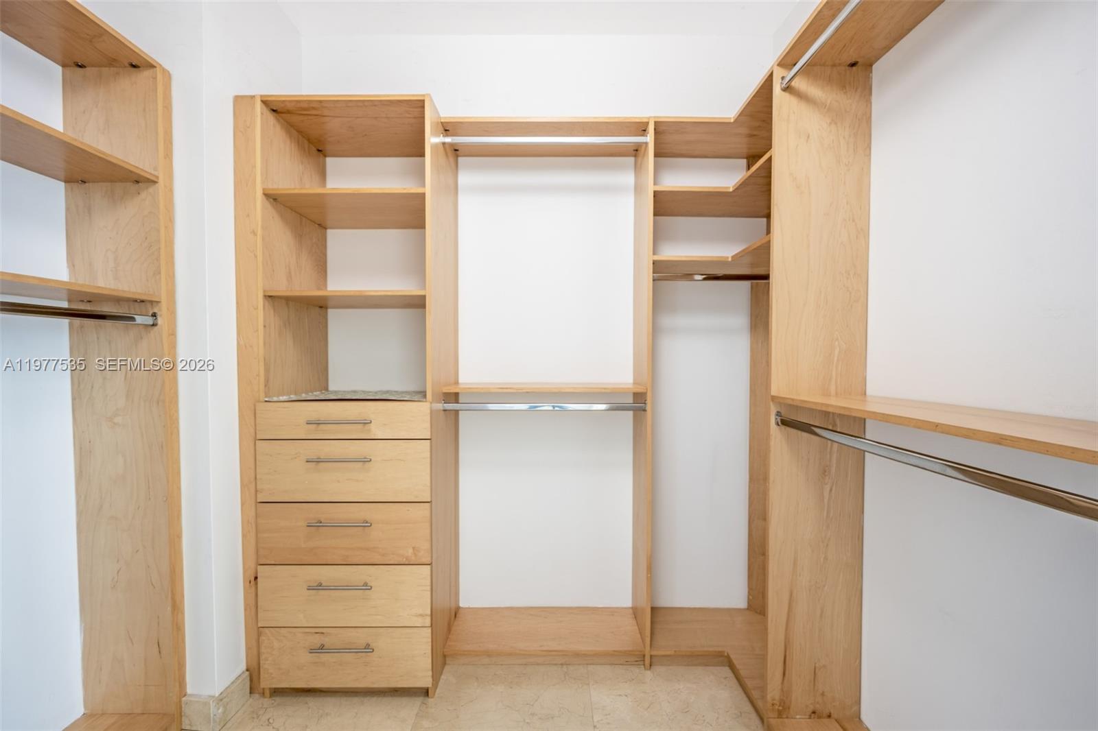 1331 Brickell Bay Dr #911 Miami, FL 33131