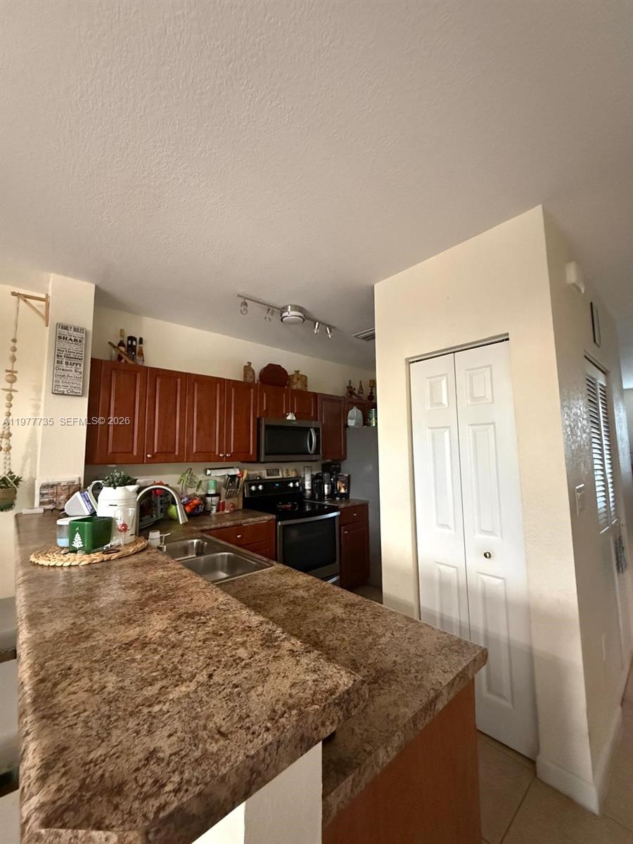 9207 SW 227th St #3 Cutler Bay, FL 33190