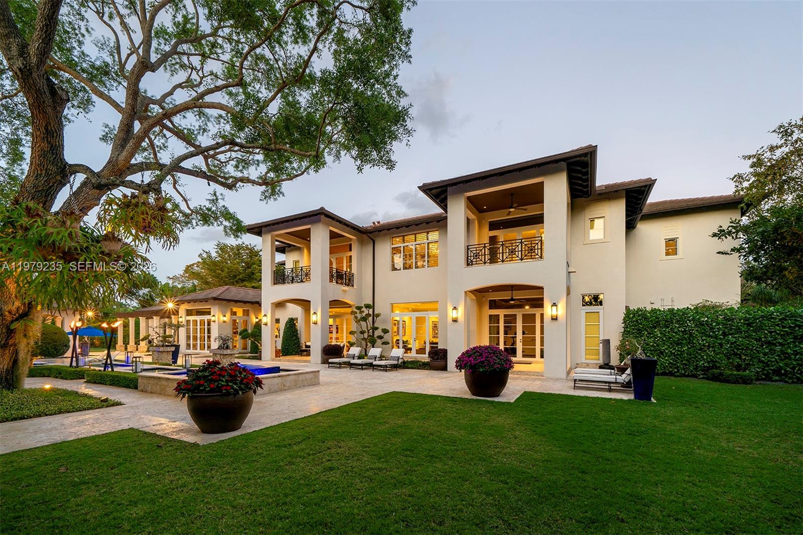 11750 SW 68th Ct Pinecrest, FL 33156