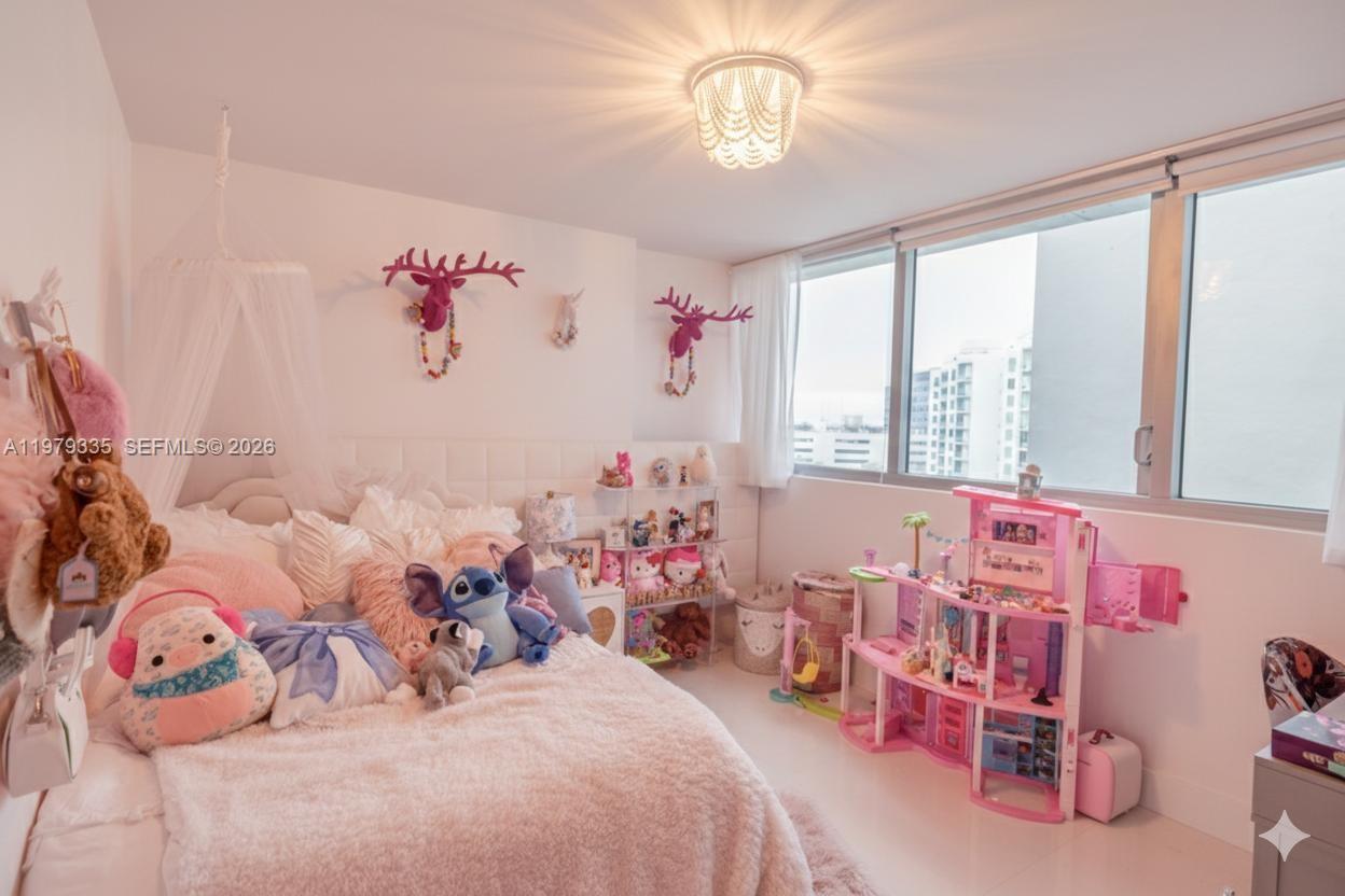 Undisclosed Address Aventura, FL 33180