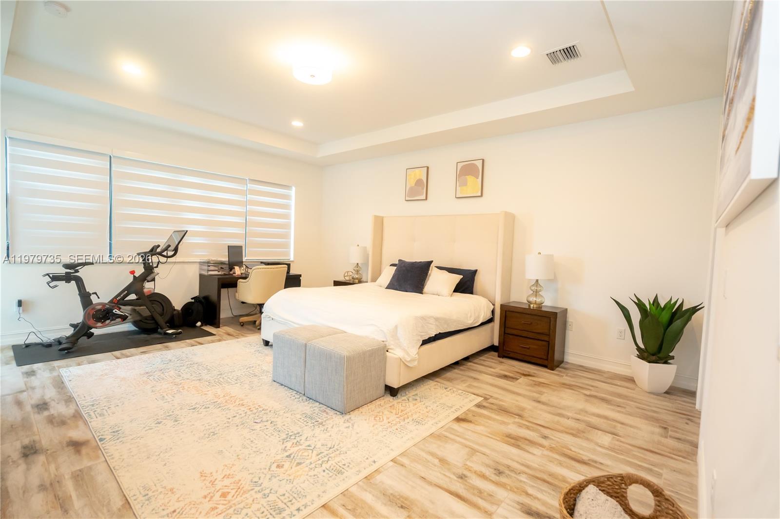 11826 SW 13th Ct Pembroke Pines, FL 33025