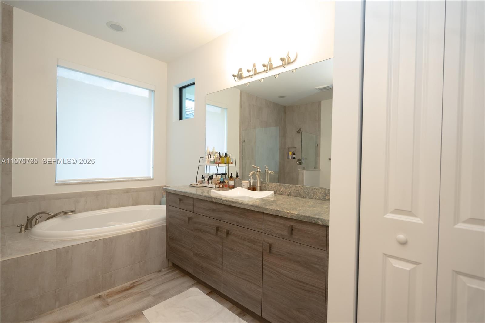 11826 SW 13th Ct Pembroke Pines, FL 33025