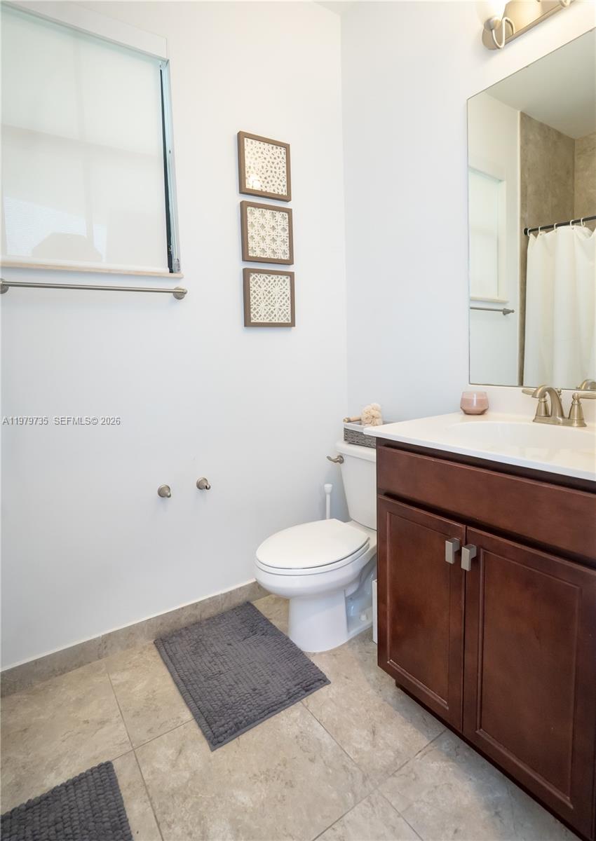 11826 SW 13th Ct Pembroke Pines, FL 33025