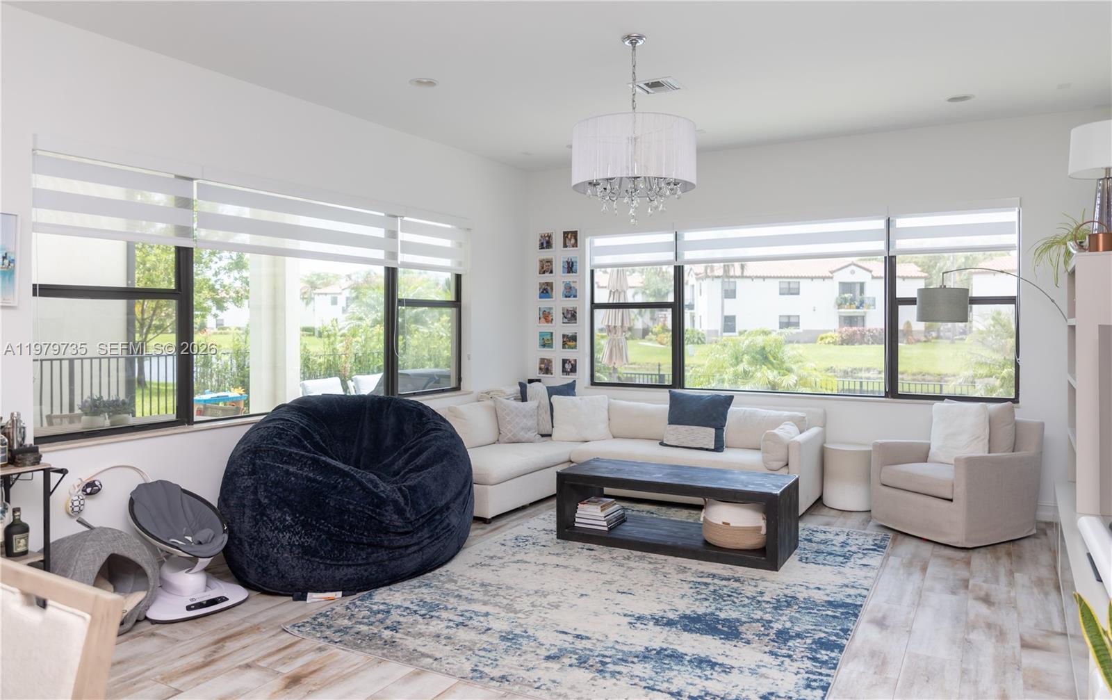 11826 SW 13th Ct Pembroke Pines, FL 33025