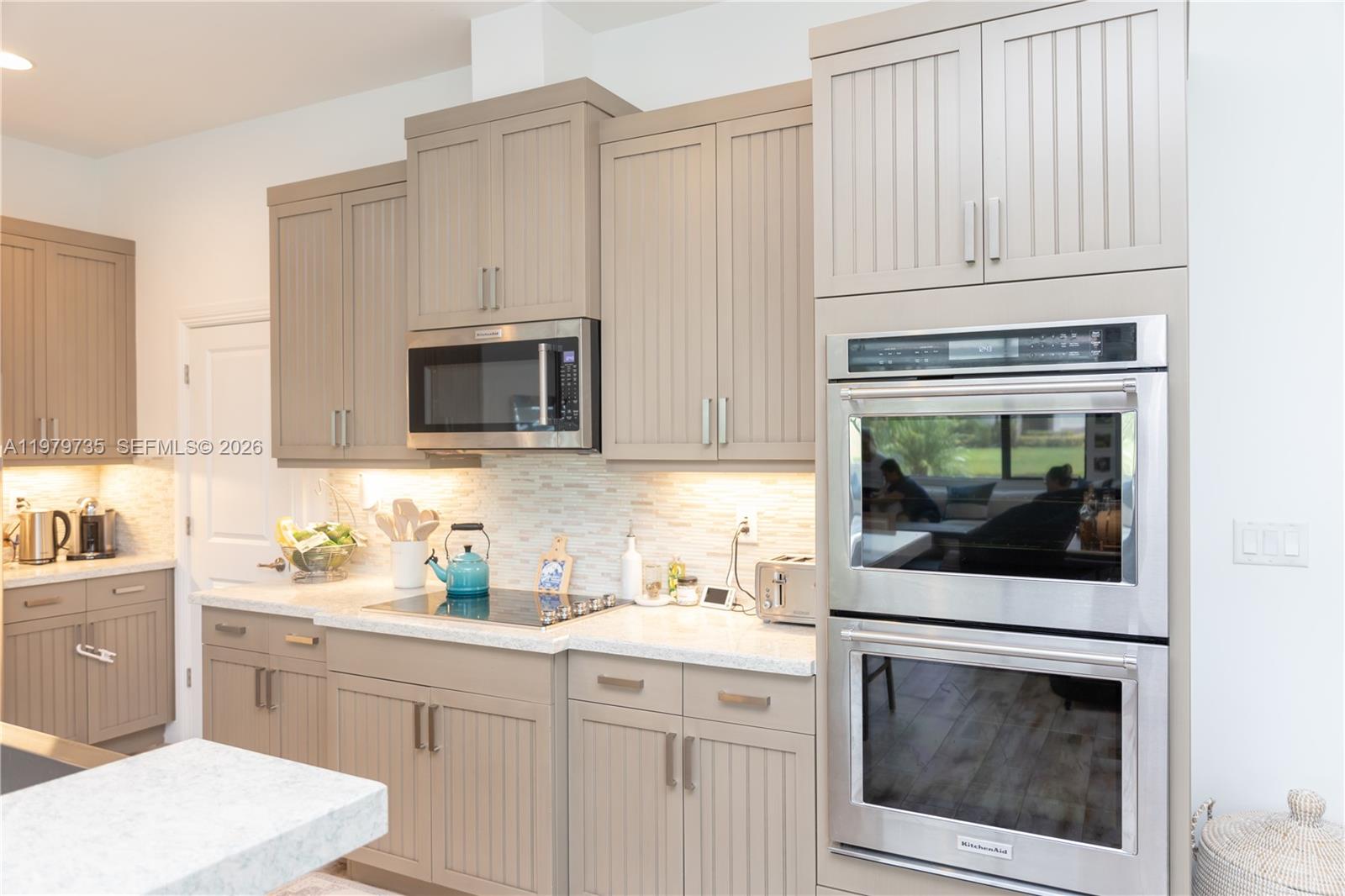 11826 SW 13th Ct Pembroke Pines, FL 33025