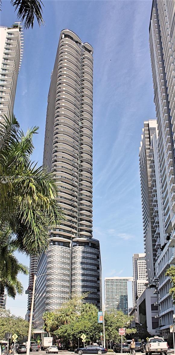 1000 Brickell Plz #4506 Miami, FL 33131