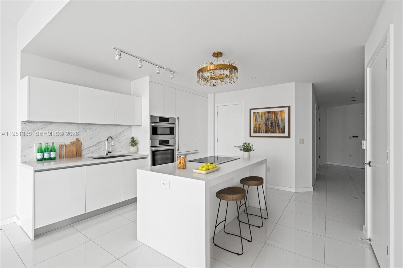 851 NE 1st Ave #2200 Miami, FL 33132