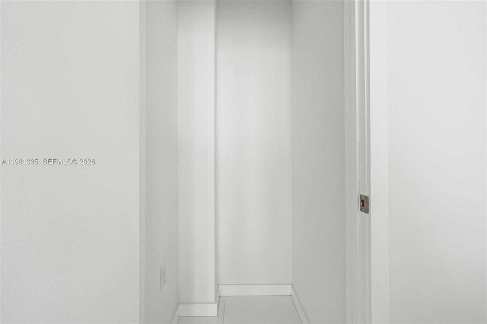 851 NE 1st Ave #2200 Miami, FL 33132