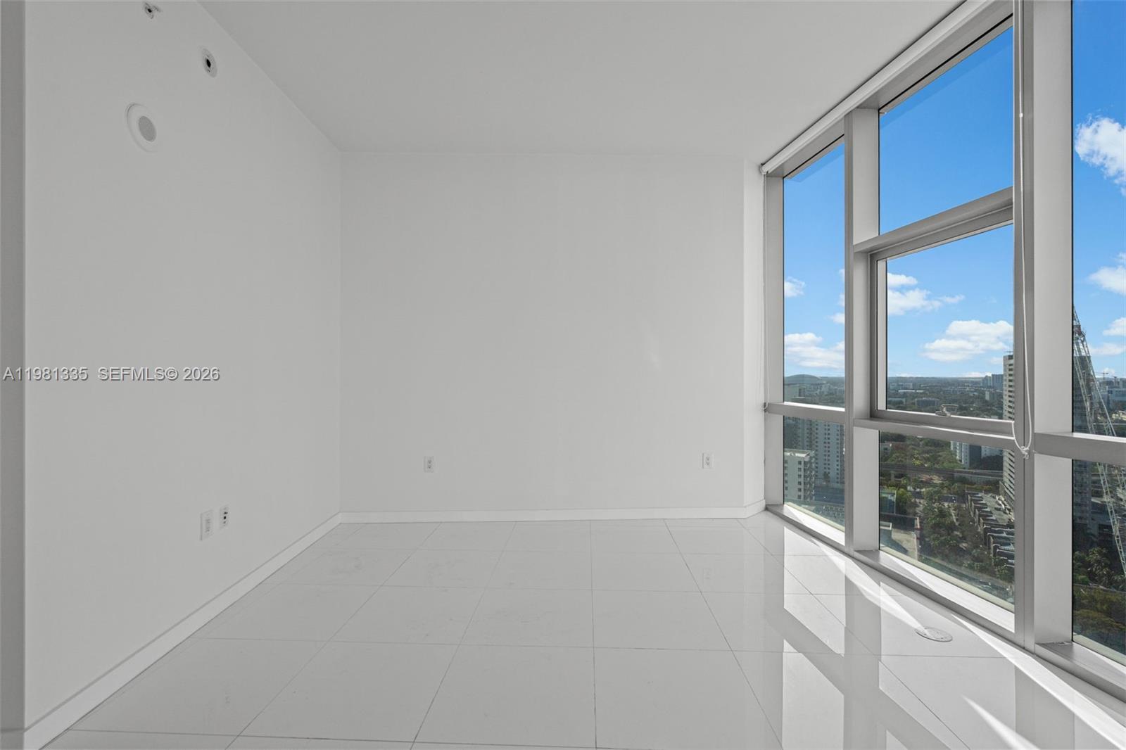 851 NE 1st Ave #2200 Miami, FL 33132
