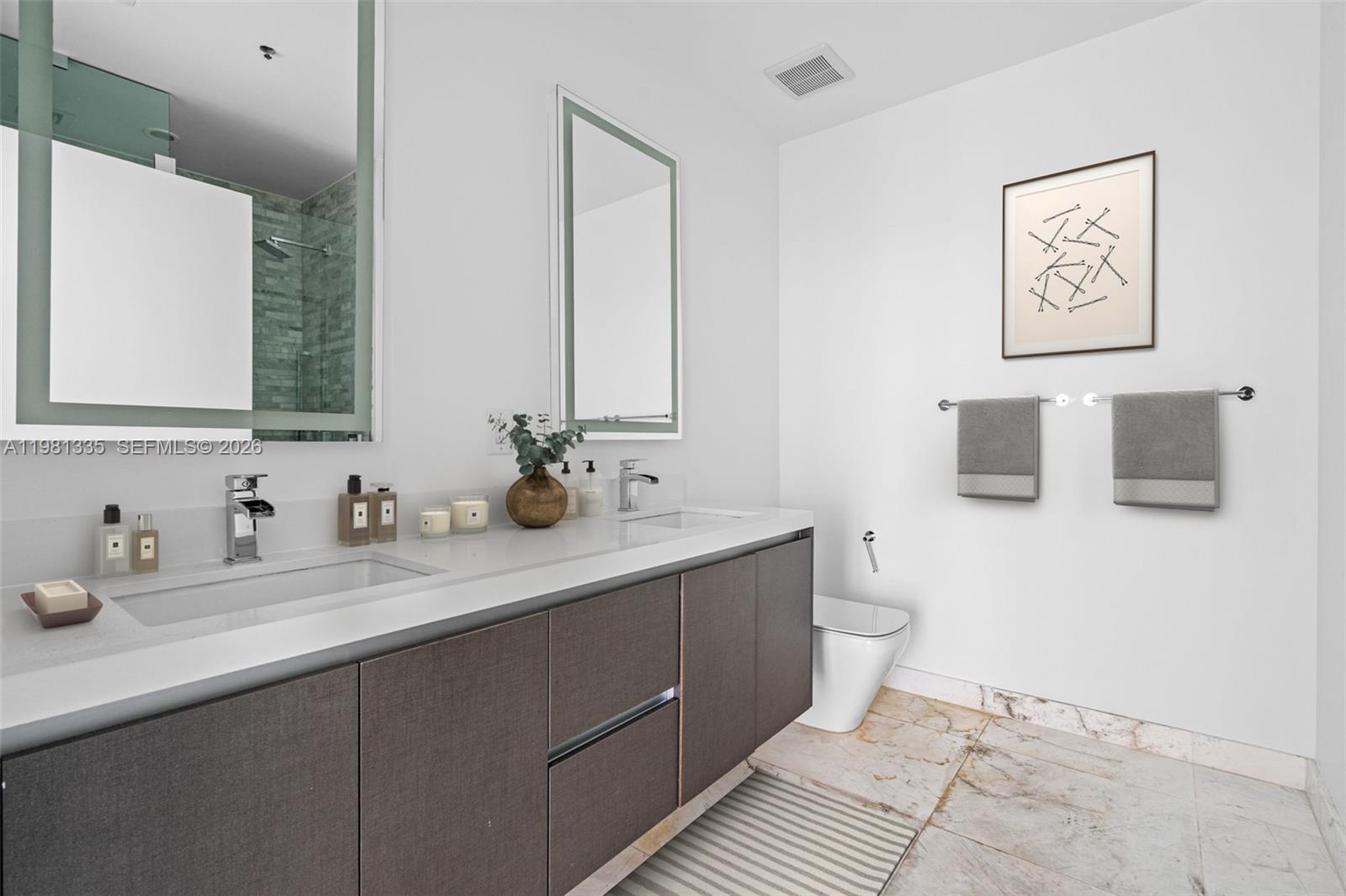 851 NE 1st Ave #2200 Miami, FL 33132