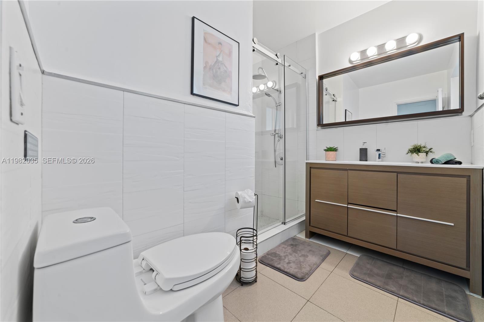 19440 NE 18th Pl Miami, FL 33179