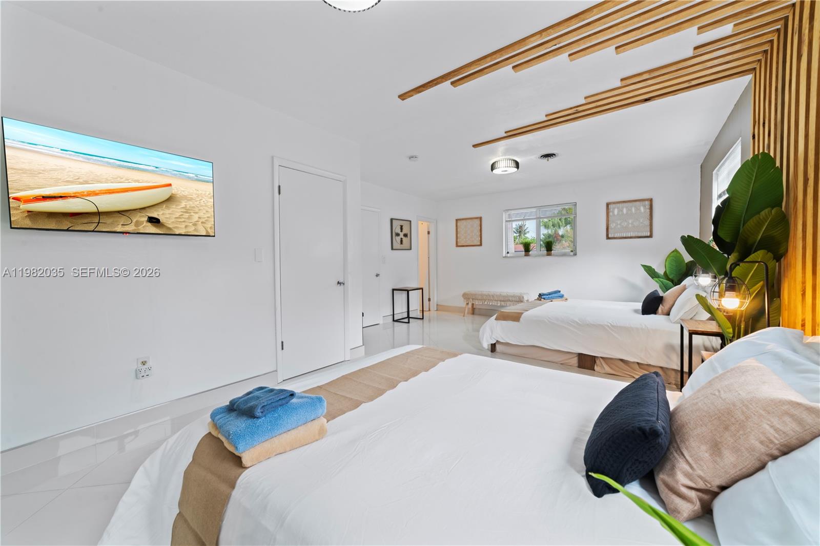 19440 NE 18th Pl Miami, FL 33179