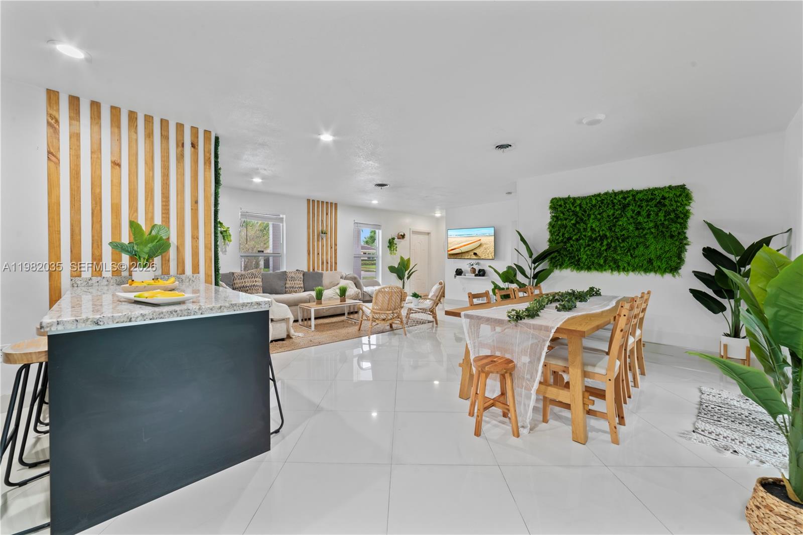 19440 NE 18th Pl Miami, FL 33179