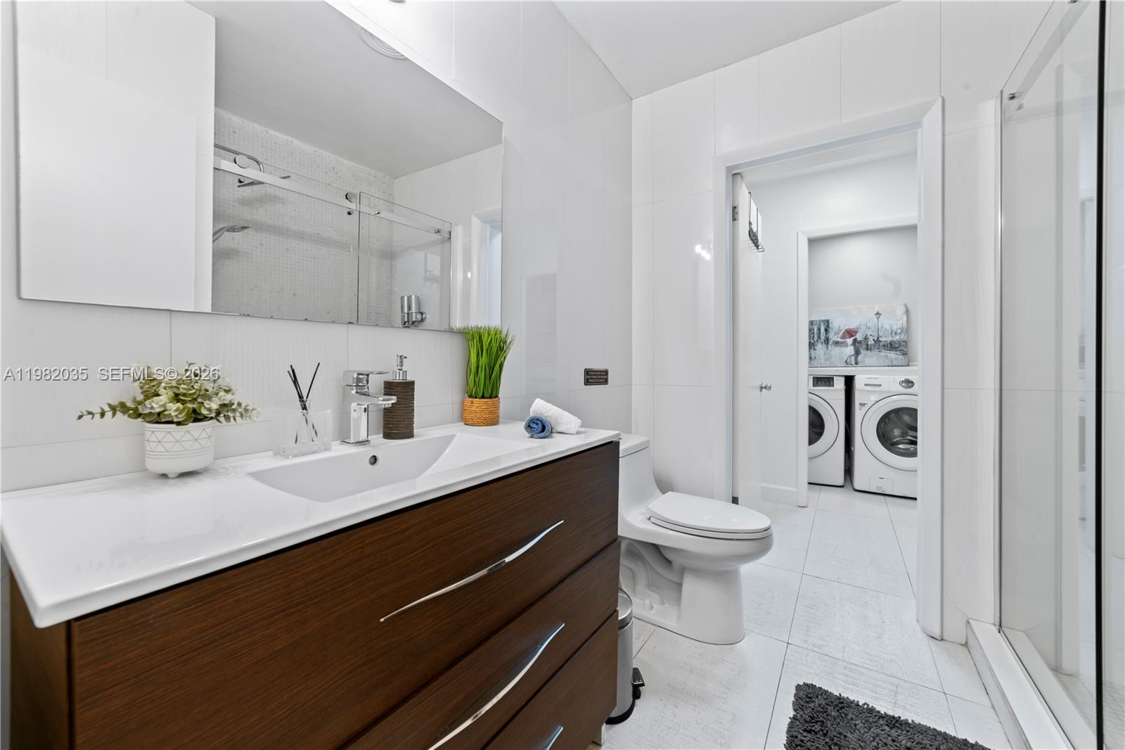 19440 NE 18th Pl Miami, FL 33179