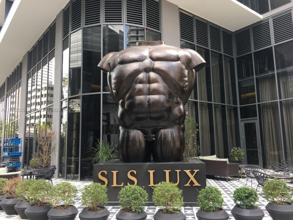 801 S Miami Ave #1903 Miami, FL 33130