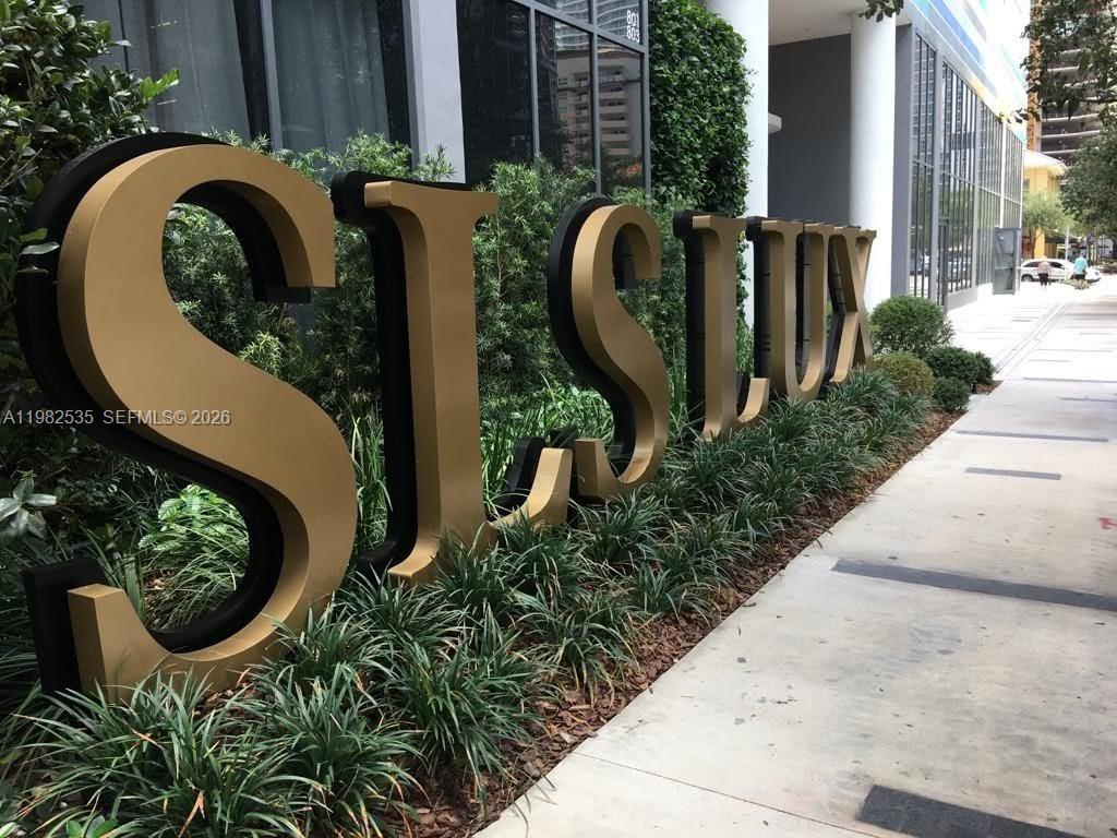 801 S Miami Ave #1903 Miami, FL 33130