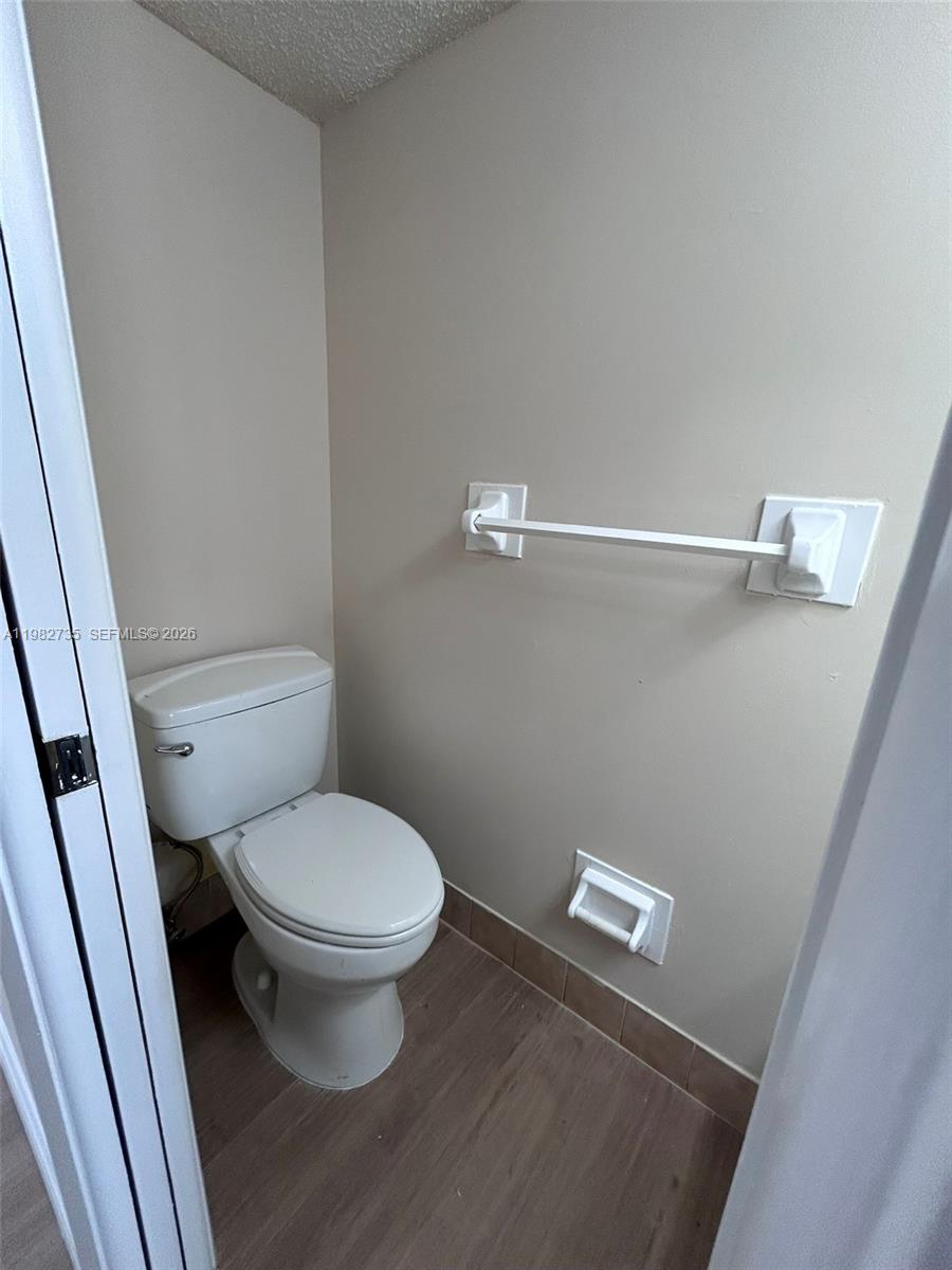 1072 W 79th St #32 Hialeah, FL 33014