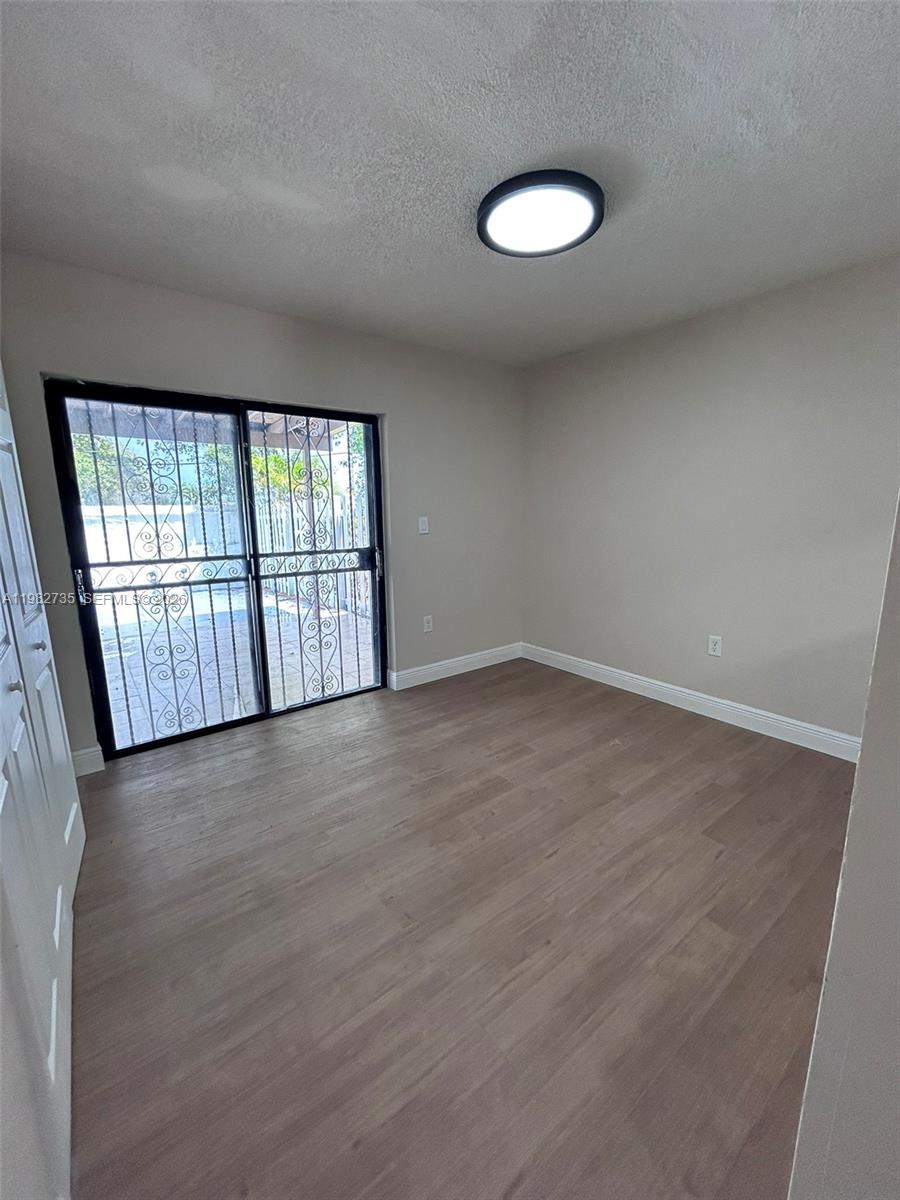 1072 W 79th St #32 Hialeah, FL 33014