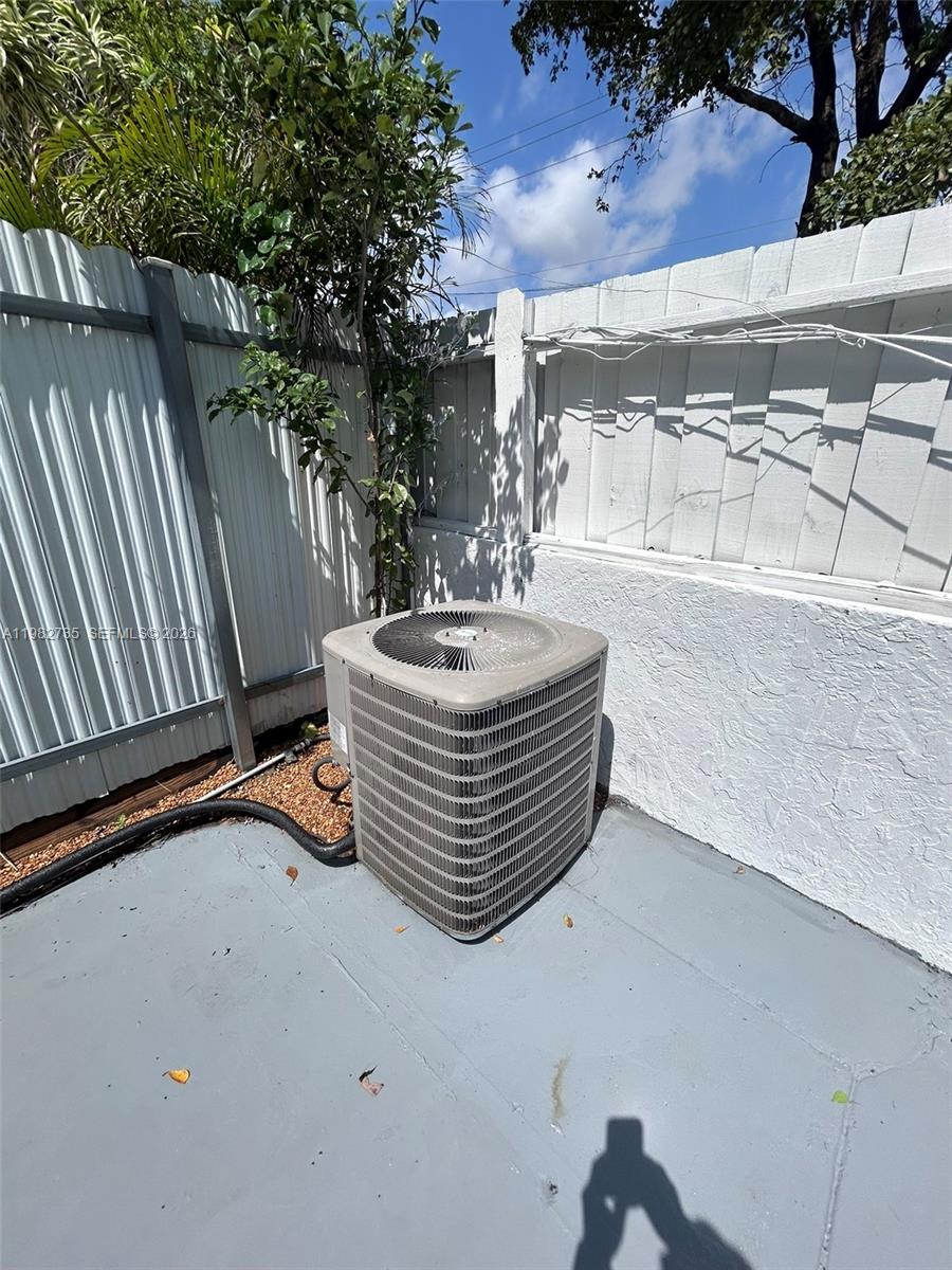 1072 W 79th St #32 Hialeah, FL 33014