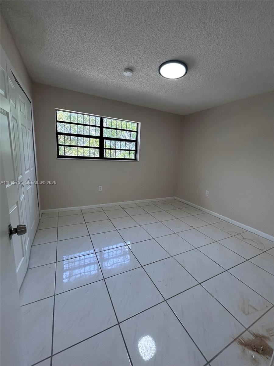 1072 W 79th St #32 Hialeah, FL 33014
